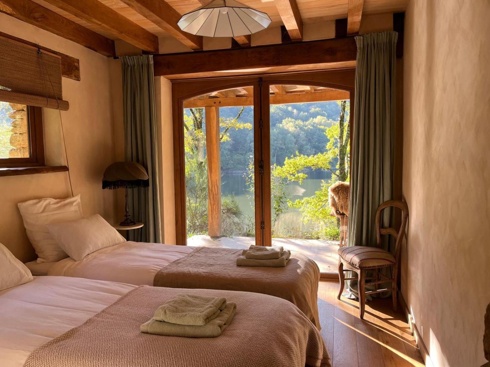 Lake House I // Alauzet Ecolodge + Nature Spa Castelnau-de-Mandailles Εξωτερικό φωτογραφία